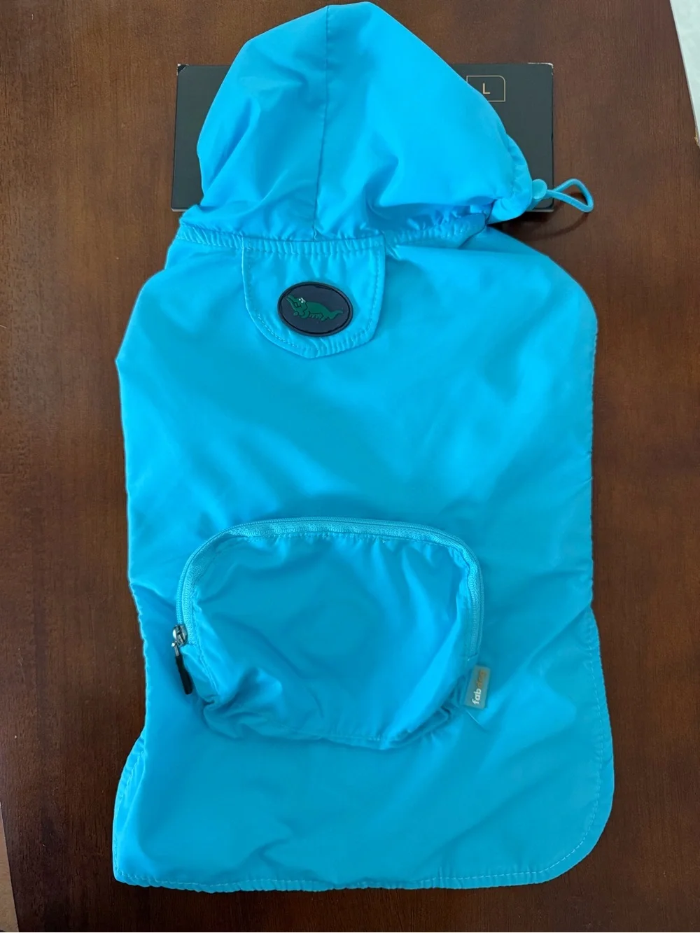 Fabdog lt. blue Packable Nylon hooded Leash hole Waterproof Raincoat Size Medium